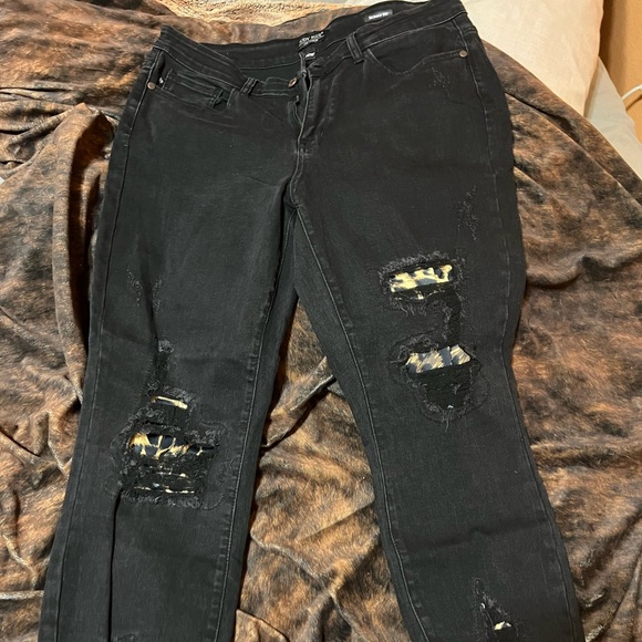 Black leopard jeans - Picture 1 of 1